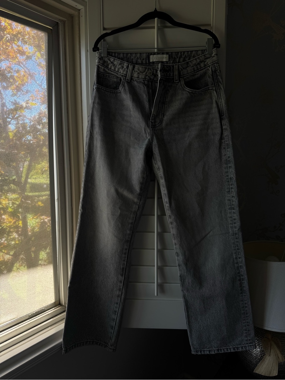 Zara Grey Wash Straight Leg Jeans – Size 8